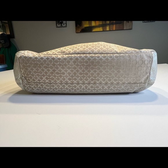 Cream/Gold Coach Purse - Picture 8 of 12